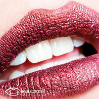aufgetragener Lippenstift von Werbefoto für Lippenstift von Couleur Caramel